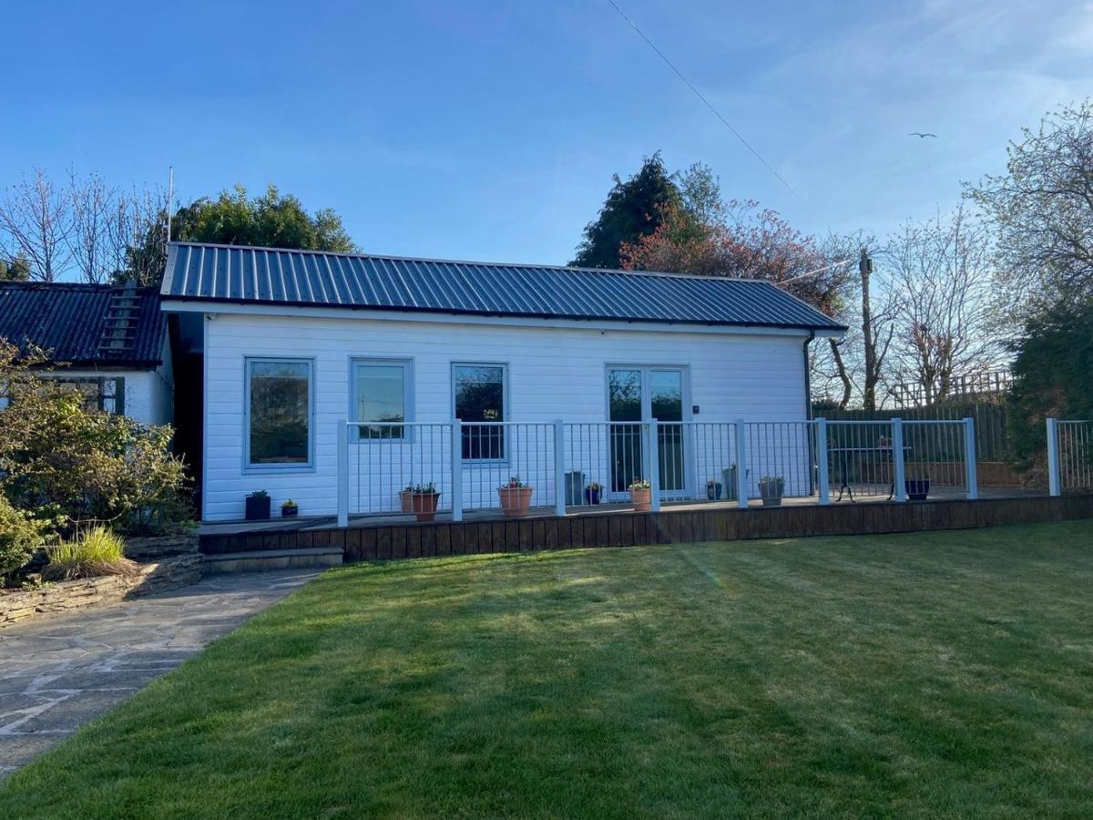 Chalet On The Green - Self Contained With Parking. Inshes Buitenkant foto